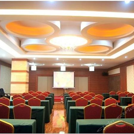세렝게티 호텔 하이커우 시 외부 사진
