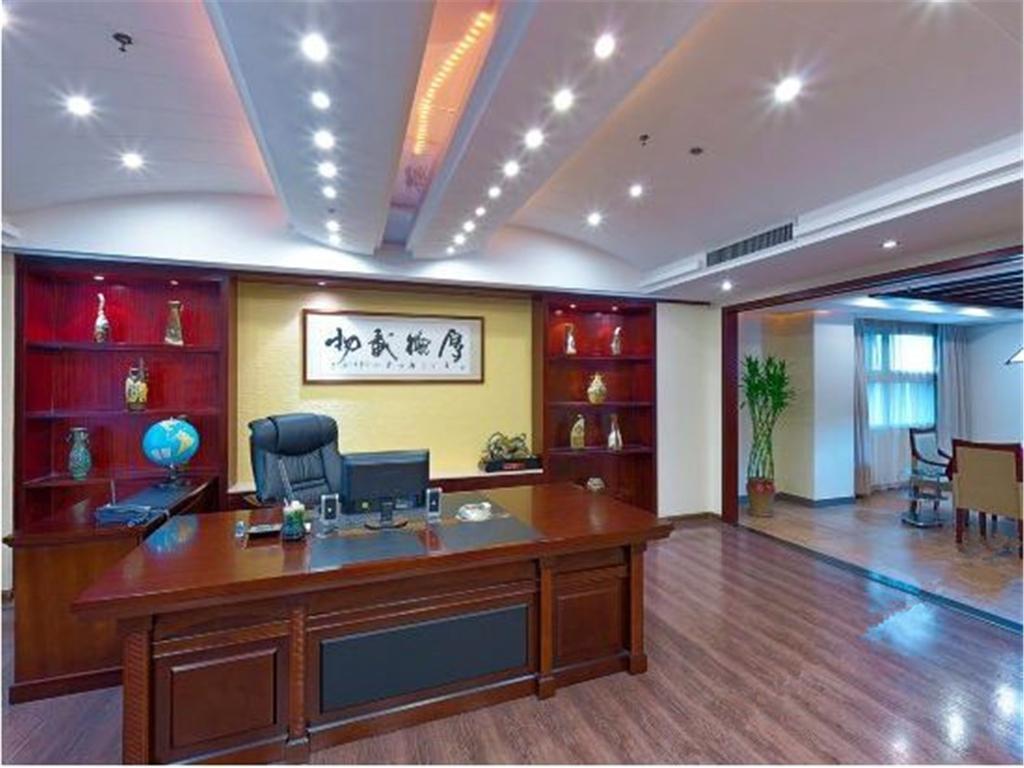 세렝게티 호텔 하이커우 시 외부 사진